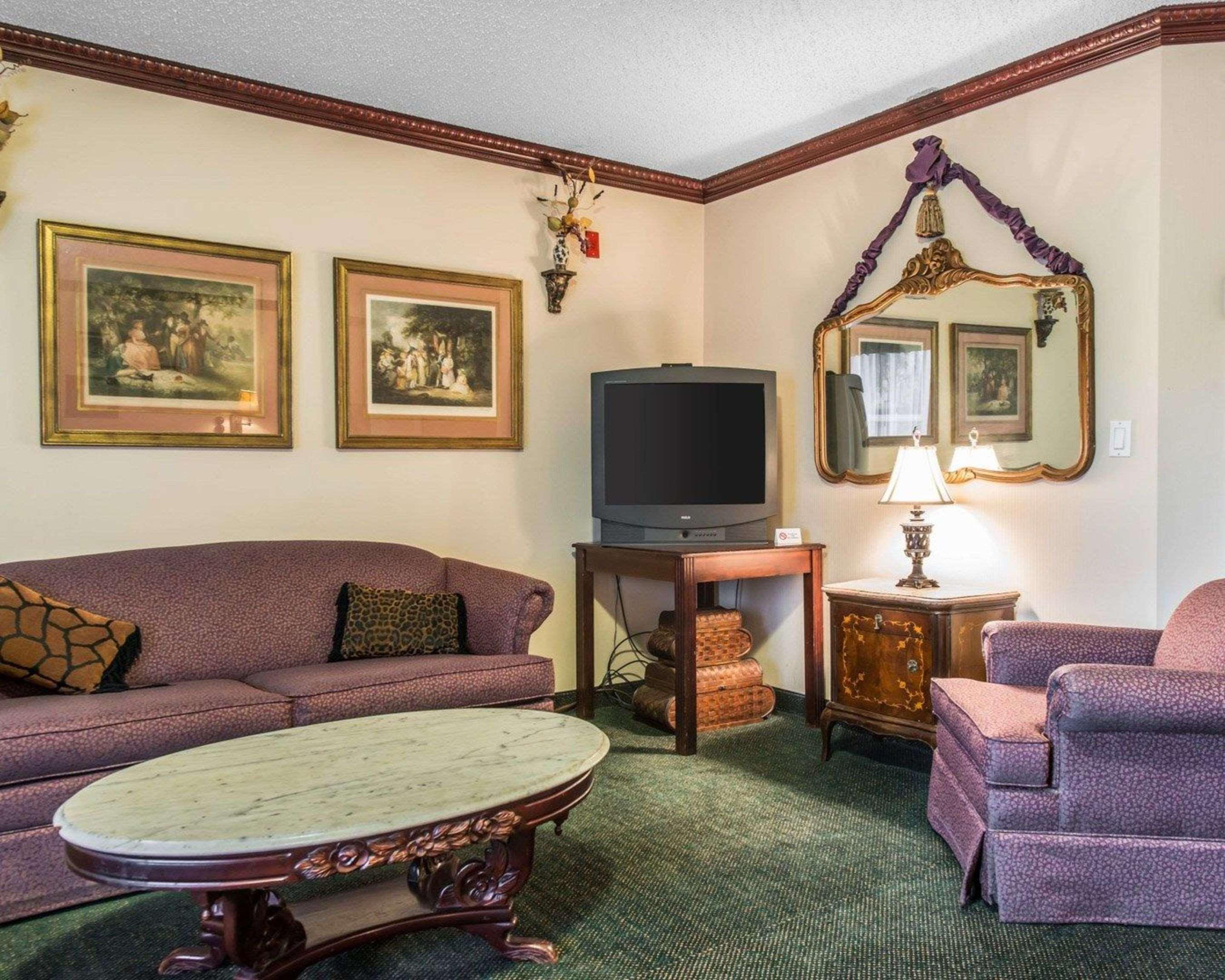 Quality Inn & Suites Manitou Springs At Pikes Peak Dış mekan fotoğraf