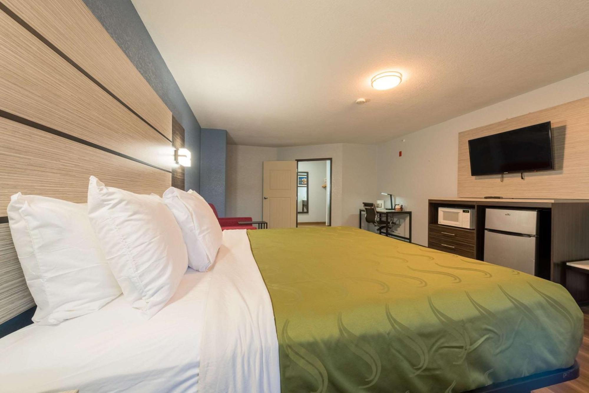 Quality Inn & Suites Manitou Springs At Pikes Peak Dış mekan fotoğraf